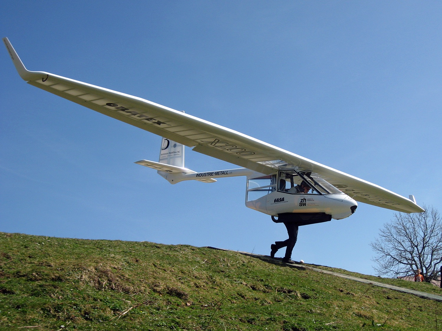 Das leichteste Segelflugzeug der Welt (61 kg). Auf zu neuen Horizonten!